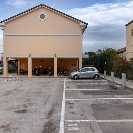 Elly'S Home Parcheggio Privato Ravenna Kültér fotó